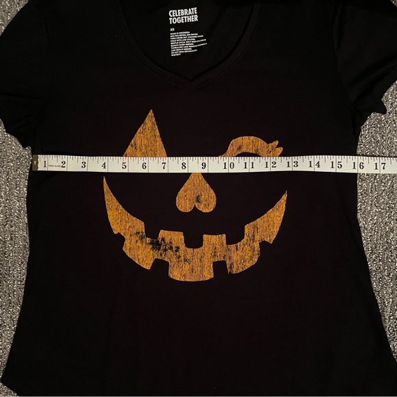 Pumpkin Wink Tee Size XS - Picture 7 of 10